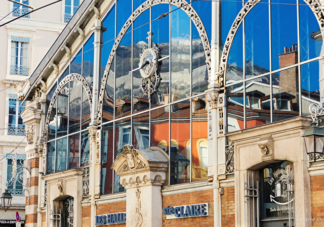halles ste claire facade